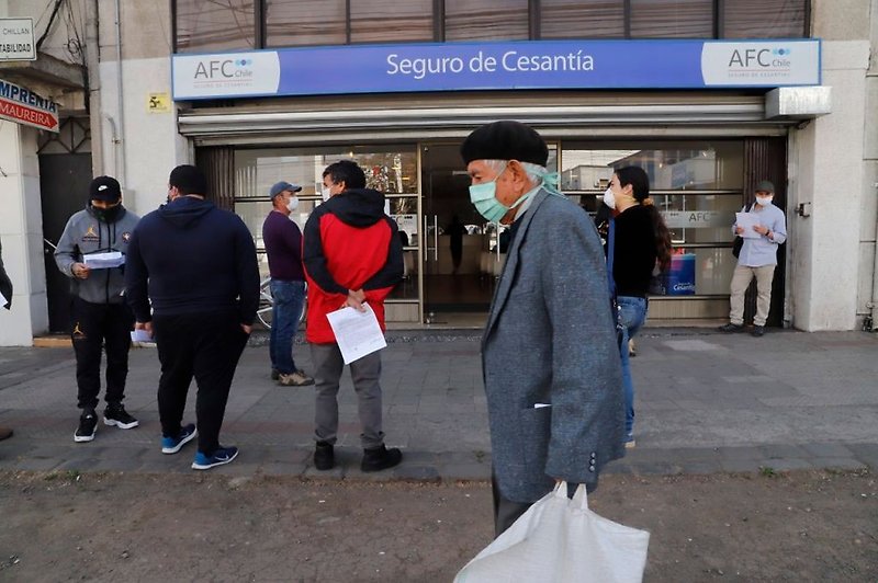 Cifras preocupantes: El desempleo en Chile alcanza el 10,2%