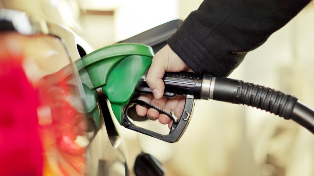 Comisión de Hacienda aprueba legislar rebaja a impuesto de combustible durante Estado de Excepción