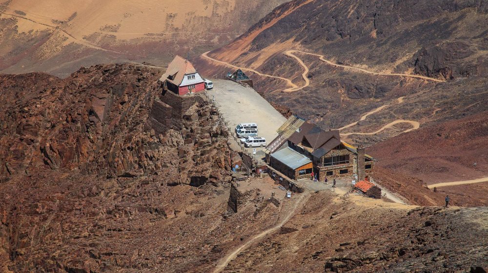 El cambio climático convierte la estación de esquí más alta del mundo en un pueblo fantasma en Bolivia