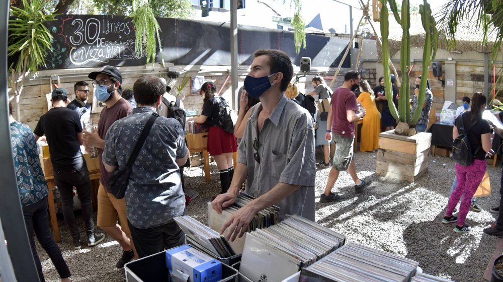 "Feria Vinilo Garage": Disquerías independientes se reúnen en Barrio Bellavista