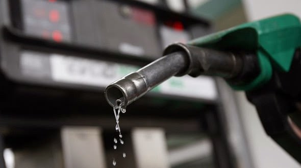 Precios de las bencinas alcanzarán nuevo máximo histórico a partir de hoy y podrían seguir subiendo