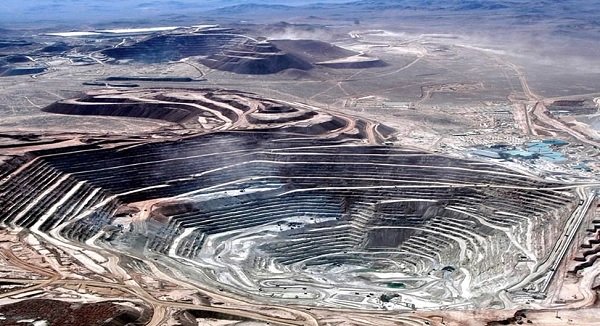 Sindicato N°1 de la Minera Escondida rechaza bono de 18 millones de pesos y presionan con huelga
