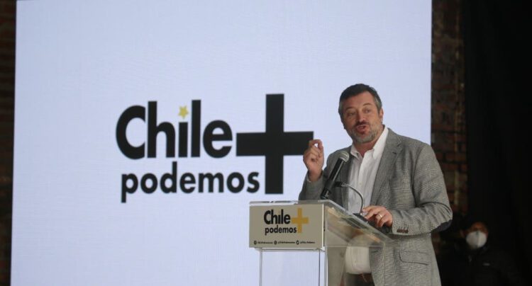Chile Vamos presenta su nuevo nombre para pacto parlamentario: "Chile Podemos +"