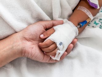 Acompañamiento digno para padres de niños hospitalizados ya es Ley