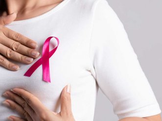 Anuncian fase experimental de primera vacuna contra el cáncer de mama