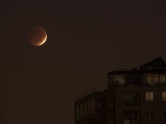Profesor Maza nos explica cómo disfrutar del eclipse lunar que sucederá esta madrugada