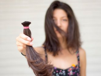 Una forma distinta de ayudar:¿Cómo donar tu pelo en Chile?